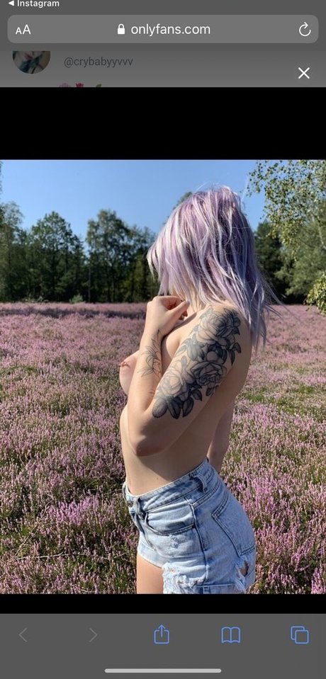 crybabyyvvv nude pornstar galleries