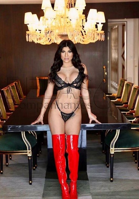 Alanamaxxine top actress photos