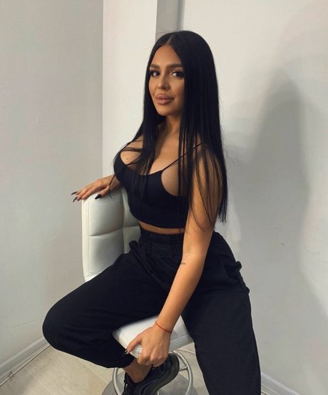 andra dumi porn star pic