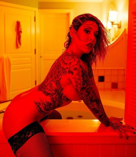 Lexi Layne model sex img