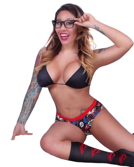 Lexi Layne model exclusive galleries