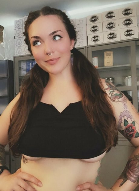 JonniJ perfect star photos