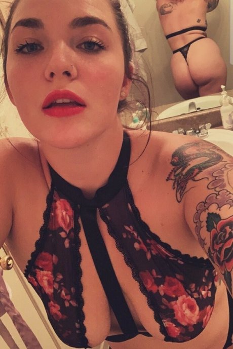 JonniJ pornstar adult photos