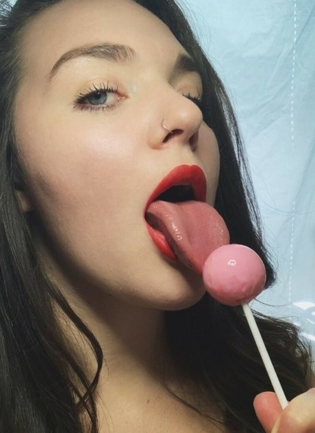 JonniJ sex star images