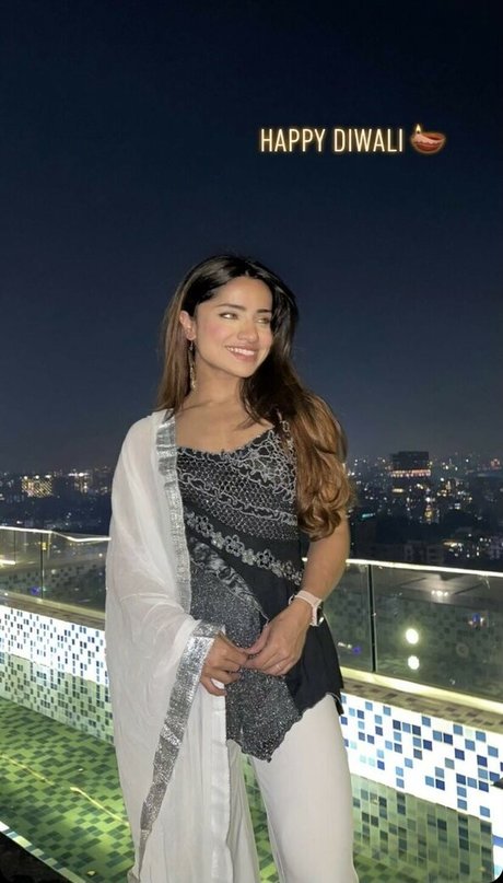 Unnati Patwa erotic star pictures