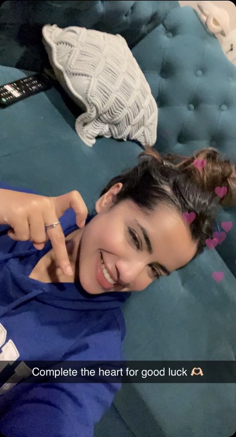 Unnati Patwa model erotic pic