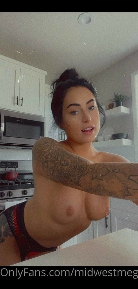 midwestmeganfoxx hd star pic