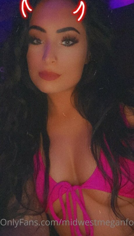 midwestmeganfoxx model naked images