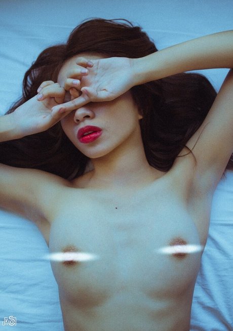 aerukomiao adult star picture