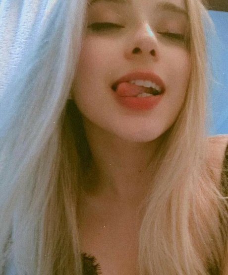 Rafaela Riggs model porn photos