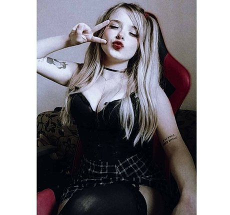 Rafaela Riggs pornstar pretty archive