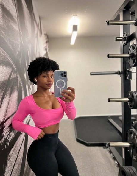 Saffronnn sexy star images