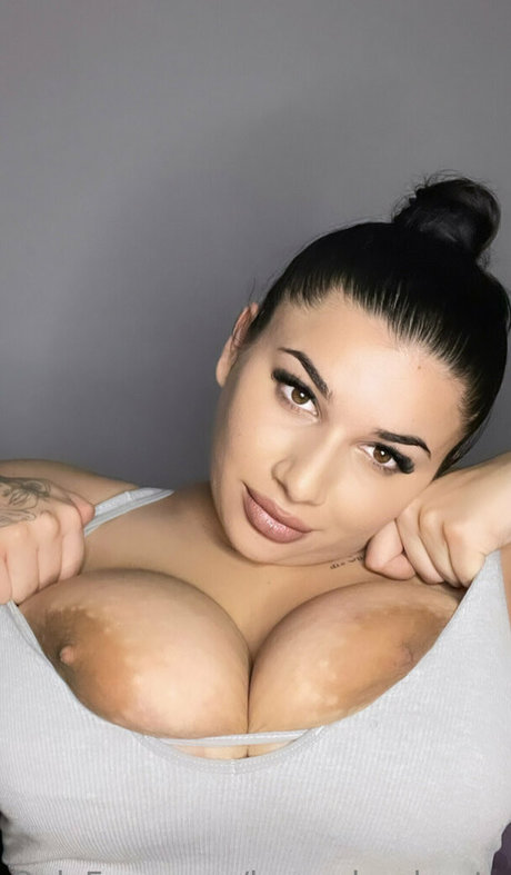 LegendaryBooty erotic star photos