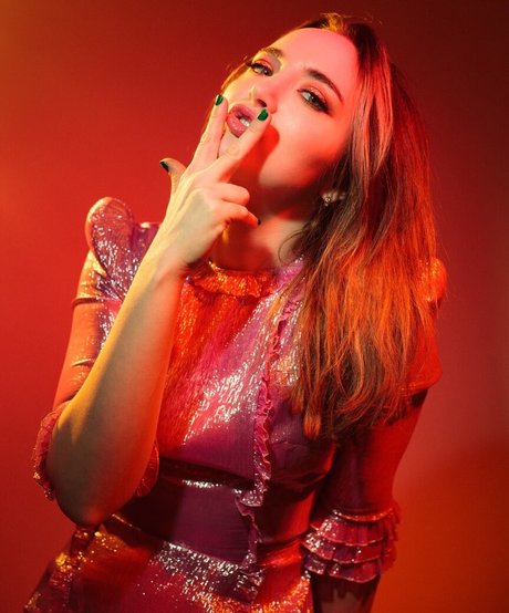 Fern Brady hot pornstar img