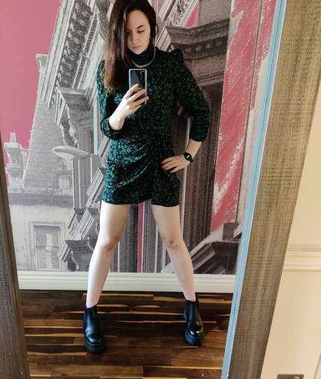 Fern Brady high quality star pictures