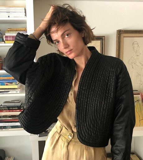 Elektra Miranda Kilbey star top img