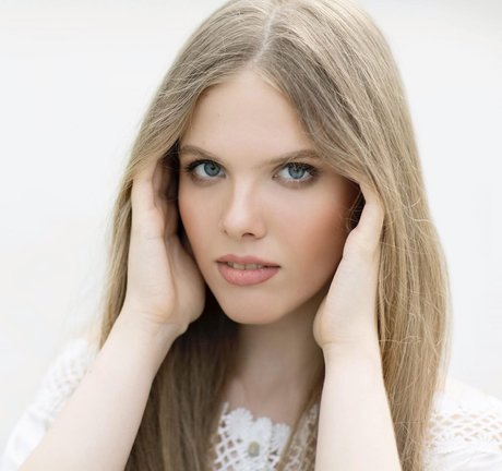 Eva Gevorgyan nice model gallery