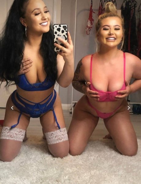 DariaXOX nude actress gallery