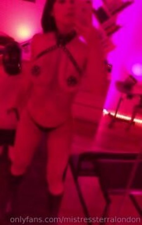 Dominant Mommy pretty actress pictures