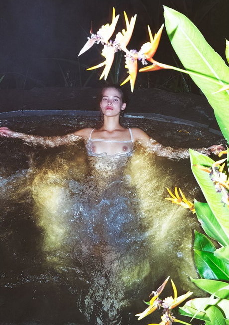 Ishh star nude photo