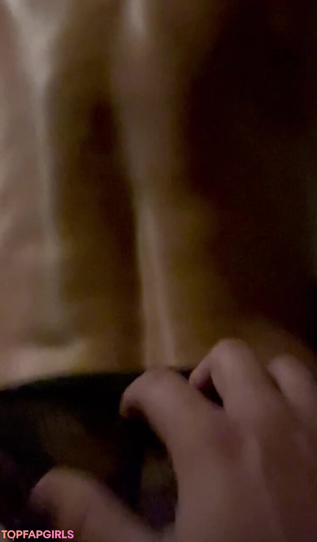 Amberwhite833 model best photo