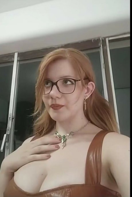 Heavenshii hot star img