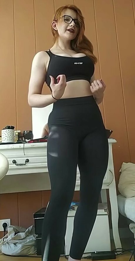 Heavenshii actress photo