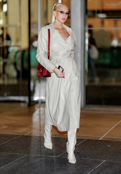 Christine Quinn pornstar sex pics