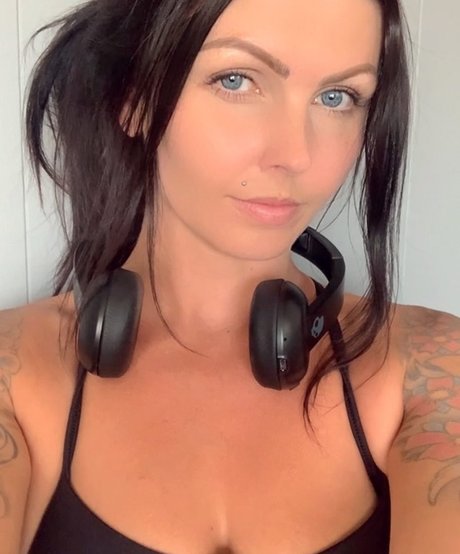 Elaina Grant best model image