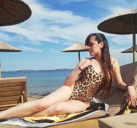 Angela Doxa pornstar pictures