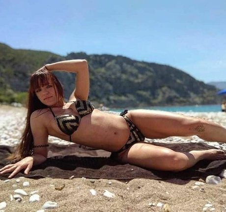 Angela Doxa model hd photos