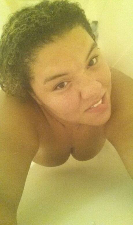 Potatooncouch model nice pics