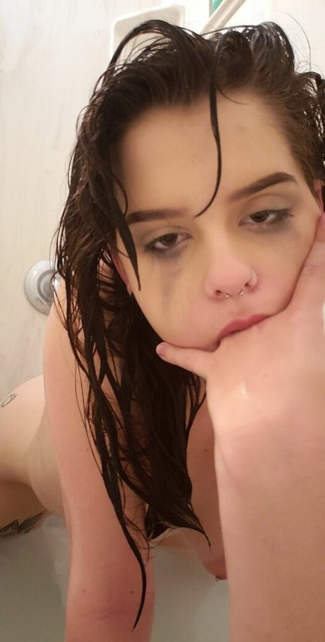 Opal Noir nude model pics