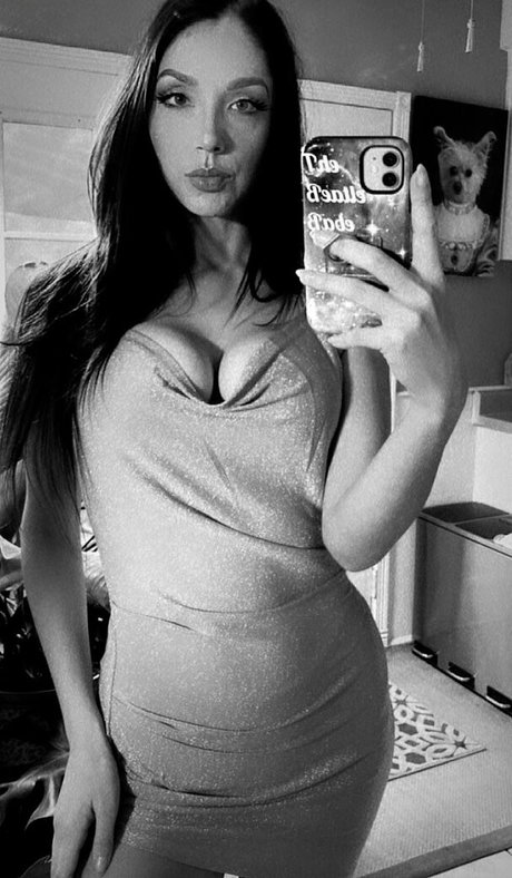 TheBeatleBabe hot pornstar gallery