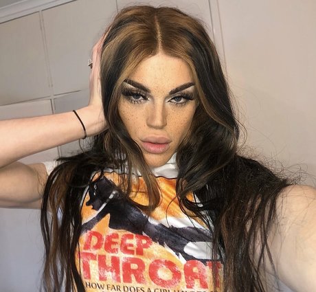 Bronte King star hd photos