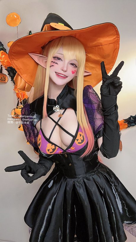 SenyaMiku pornstar exclusive photo