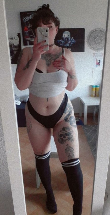 Lenaofficial erotic actress archive