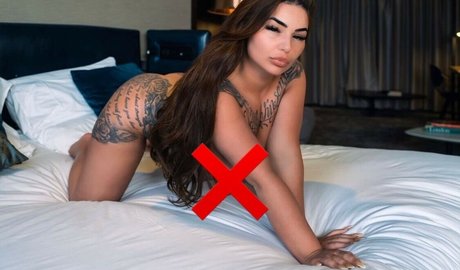 Louise McNamara hd pornstar pic