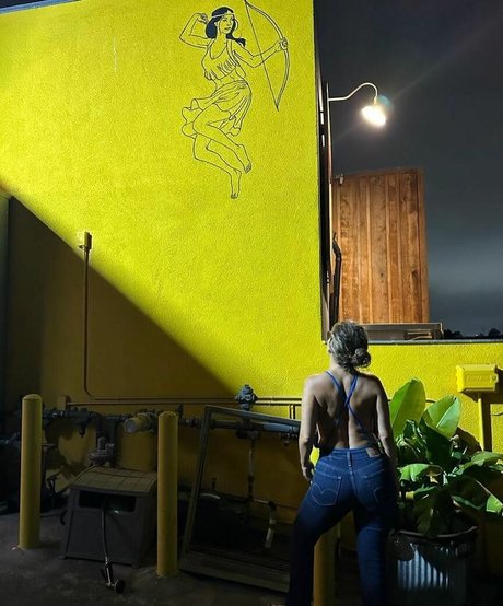 Abi Maria Gomez model beautiful picture