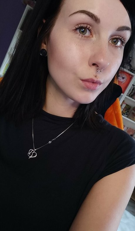 romisu model hot archive