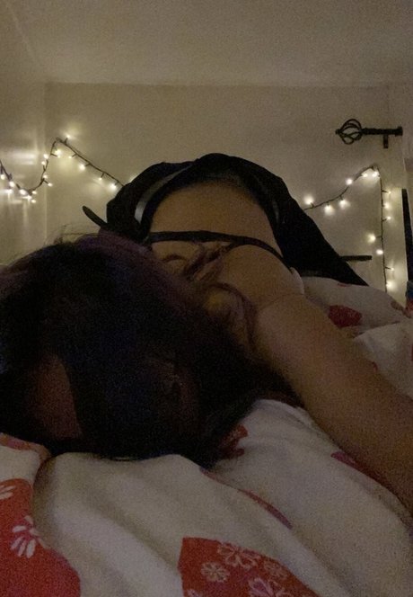 angelsmoonbeam model xxx pic