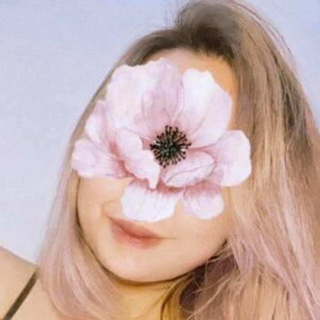 Yumbooger model erotic photo