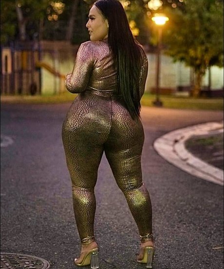 Lulu Mena hot actress pictures