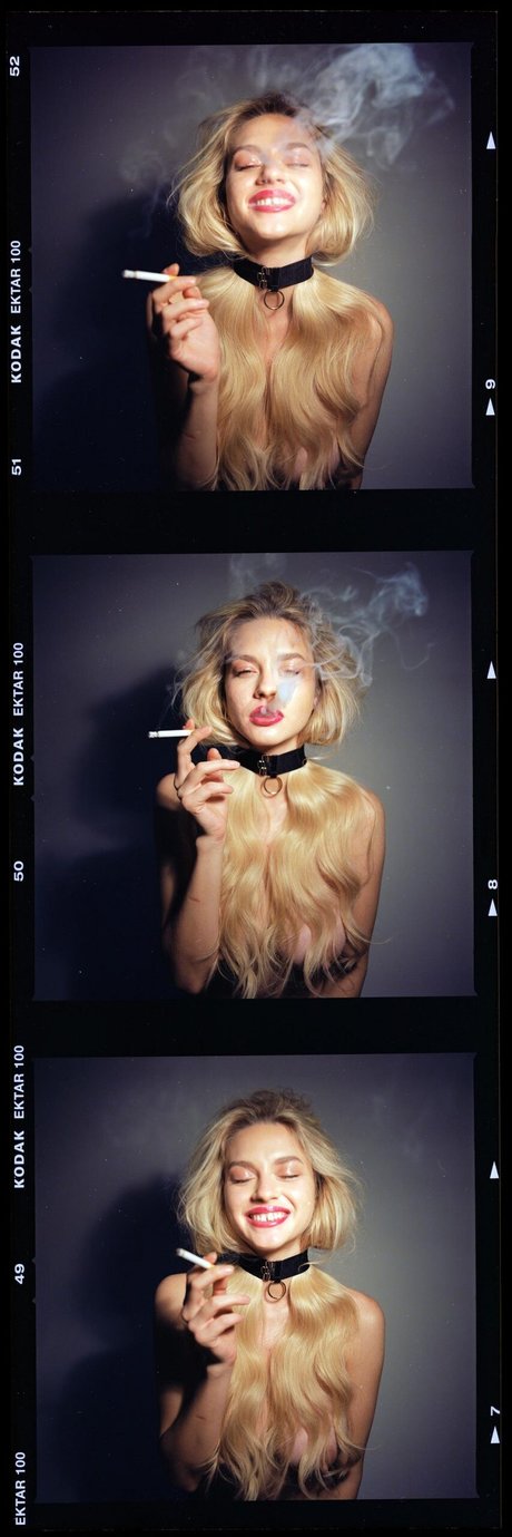 Elle Brittain naked pornstar pictures