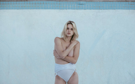 Elle Brittain perfect model galleries