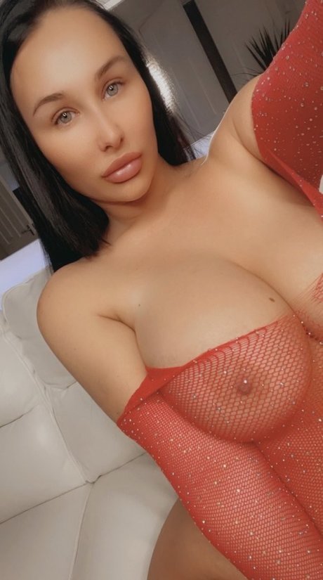 mynudes model naked pic