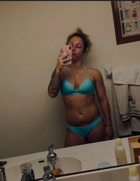 Emilyy Jayye sex model gallery