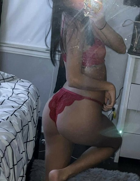 Emilyy Jayye art actress images