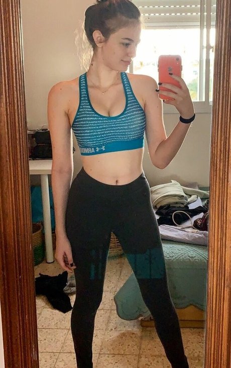 Roni Kempinski model nude photos