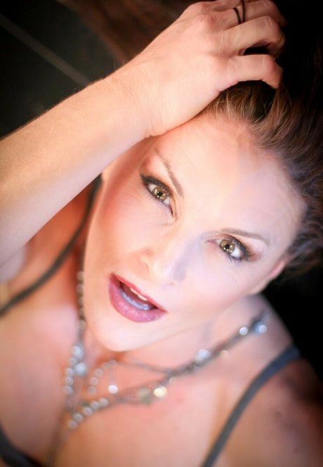 MilfChristine star nice images